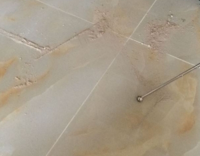 南京瓷砖空鼓维修公司分享粘合剂选择不当在瓷砖铺贴过程中可能导致以下问题